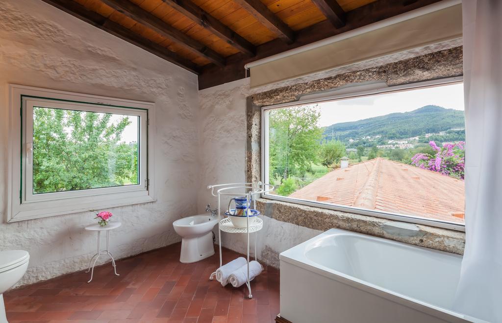 1720 Quinta Da Cancela - Winery & Farmhouse غيمارايش الغرفة الصورة